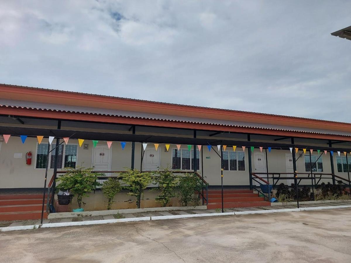 Sailom Resort​ Chom Thong Eksteriør bilde