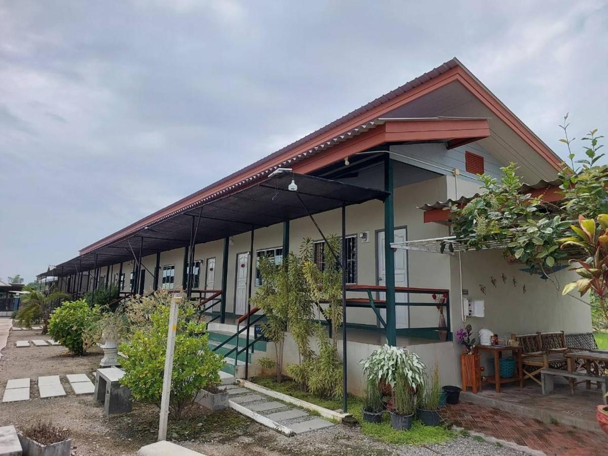 Sailom Resort​ Chom Thong Eksteriør bilde