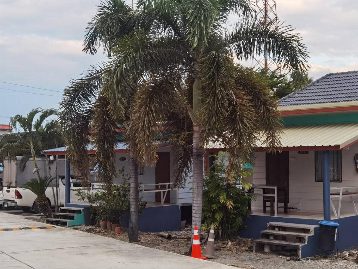 Sailom Resort​ Chom Thong Eksteriør bilde