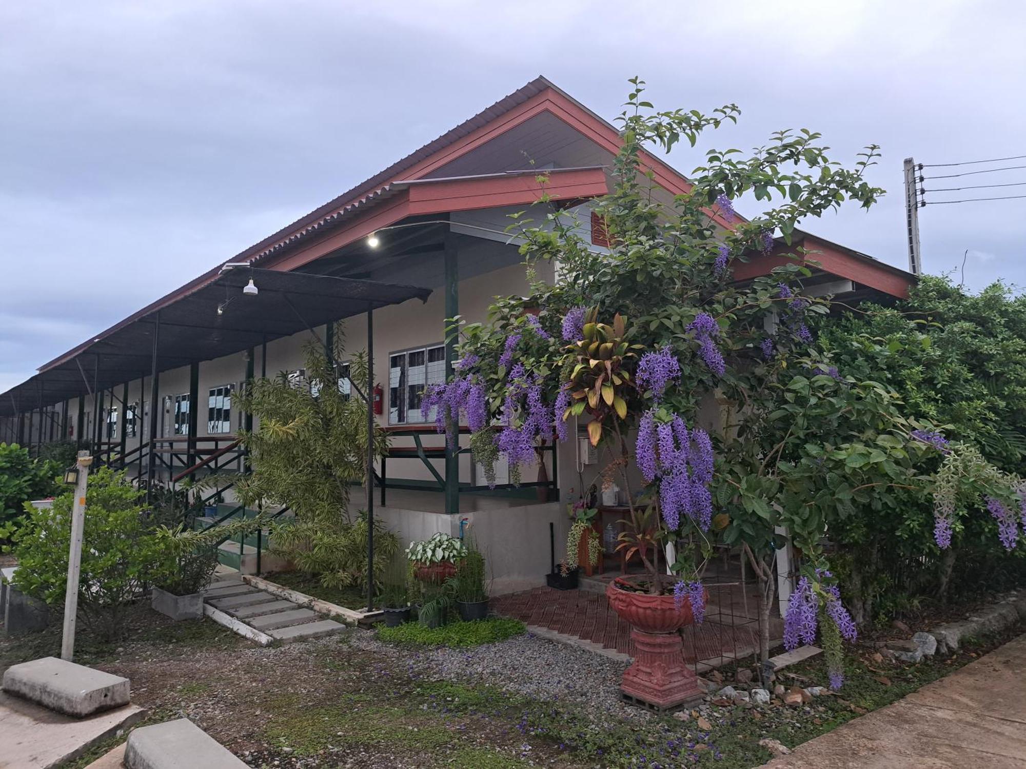 Sailom Resort​ Chom Thong Eksteriør bilde